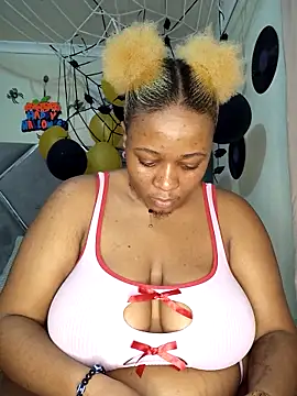 Snapshot of CocoBootyyy chatting on October 26, 10:36 pm CocoBootyyy online show from October 26, 10:36 pm