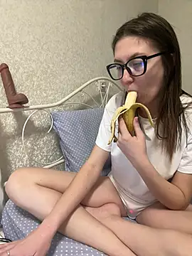 Snapshot of BeatriceTender chatting on February 11, 4:02 pm BeatriceTender online show from February 11, 4:02 pm