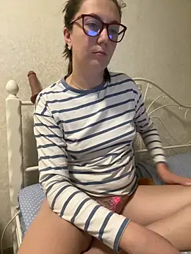 Snapshot of BeatriceTender chatting on October 17, 7:38 pm BeatriceTender online show from October 17, 7:38 pm