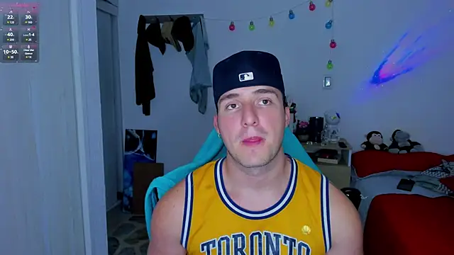 Snapshot of liam_oficial02 chatting on January 16, 3:34 am liam oficial02 online show from January 16, 3:34 am