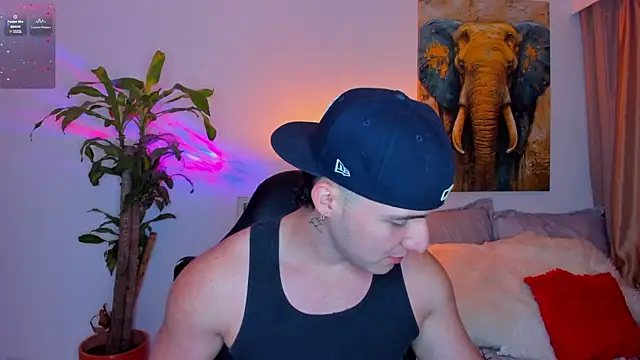 Snapshot of liam_oficial02 chatting on March 23, 2:59 am liam oficial02 online show from March 23, 2:59 am