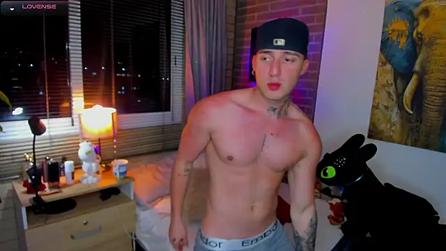 liam oficial02 online show from March 4, 3:01 am