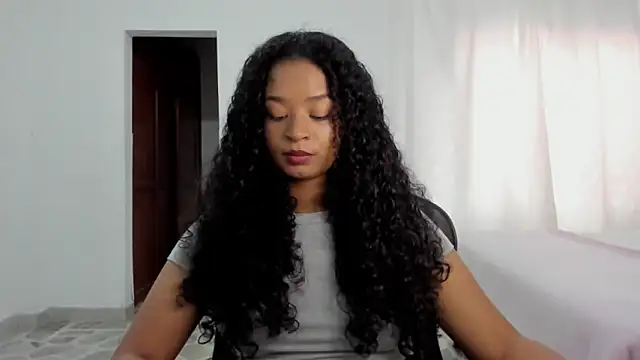 avellanatammy online show from February 1, 8:40 pm