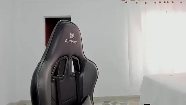 avellanatammy online show from February 3, 7:41 pm