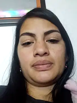 SamanthaBeke online show from June 1, 12:45 am