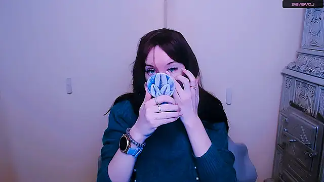 AmandaSell online show from February 11, 8:05 am