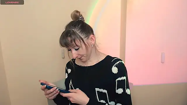 AmandaSell online show from March 17, 6:28 am