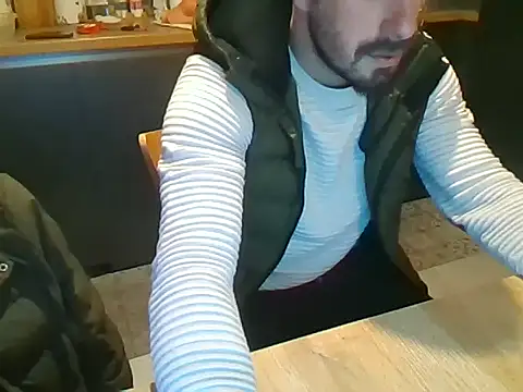 giorgakaci69 online show from January 4, 2:04 pm