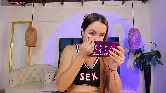 Taiissa  online show from December 1, 12:54 pm