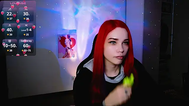 Snapshot of Alisa_owl chatting on March 5, 3:18 pm Alisa owl online show from March 5, 3:18 pm