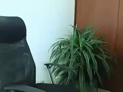 Dj scarlettmorreti online show from February 20, 1:03 am