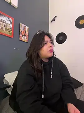 miacanela xo online show from March 2, 12:57 am