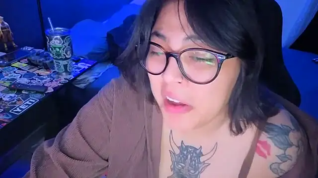 miacanela xo online show from July 13, 2:25 am