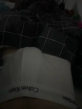 Snapshot of bdsm19 chatting on February 22, 12:34 am bdsm19 online show from February 22, 12:34 am