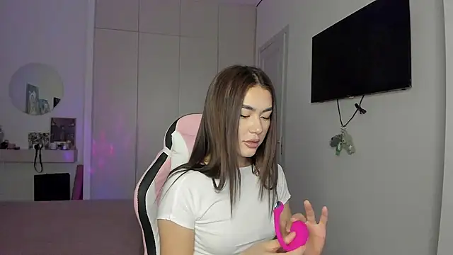 Shineel online show from December 16, 2:49 am