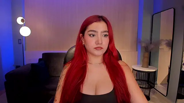 Snapshot of ViolettCastel chatting on February 6, 6:35 pm ViolettCastel online show from February 6, 6:35 pm