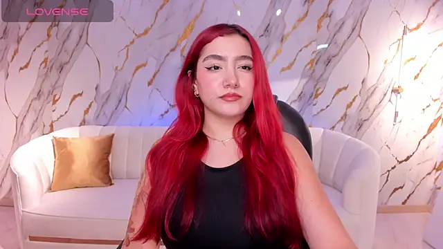 Snapshot of ViolettCastel chatting on February 7, 7:27 pm ViolettCastel online show from February 7, 7:27 pm