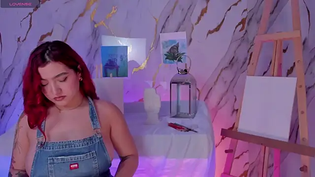 Snapshot of ViolettCastel chatting on February 11, 7:59 pm ViolettCastel online show from February 11, 7:59 pm