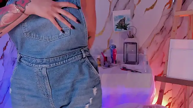 Snapshot of ViolettCastel chatting on February 12, 2:03 am ViolettCastel online show from February 12, 2:03 am