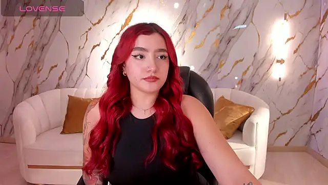 Snapshot of ViolettCastel chatting on February 14, 7:44 pm ViolettCastel online show from February 14, 7:44 pm