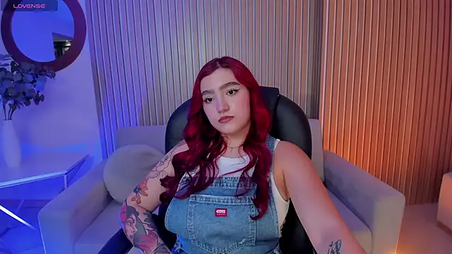 Snapshot of ViolettCastel chatting on February 28, 7:25 pm ViolettCastel online show from February 28, 7:25 pm