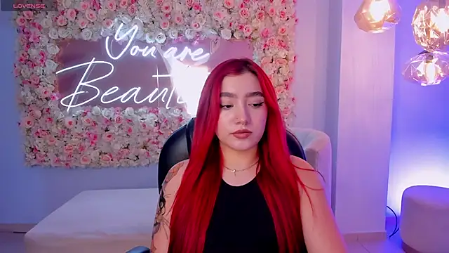 Snapshot of ViolettCastel chatting on March 17, 7:48 pm ViolettCastel online show from March 17, 7:48 pm