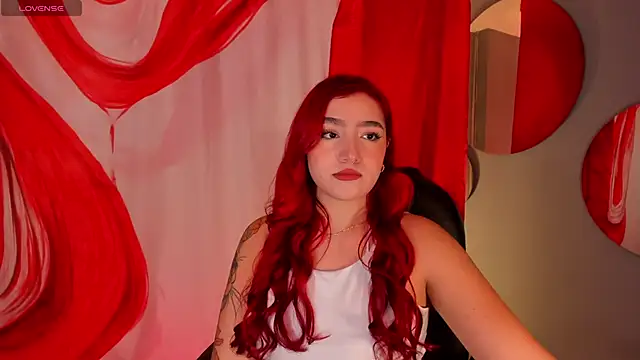 Snapshot of ViolettCastel chatting on September 15, 7:47 pm ViolettCastel online show from September 15, 7:47 pm