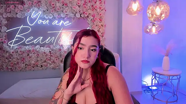 Snapshot of ViolettCastel chatting on September 24, 6:55 pm ViolettCastel online show from September 24, 6:55 pm