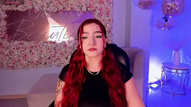 Snapshot of ViolettCastel chatting on September 25, 7:17 pm ViolettCastel online show from September 25, 7:17 pm