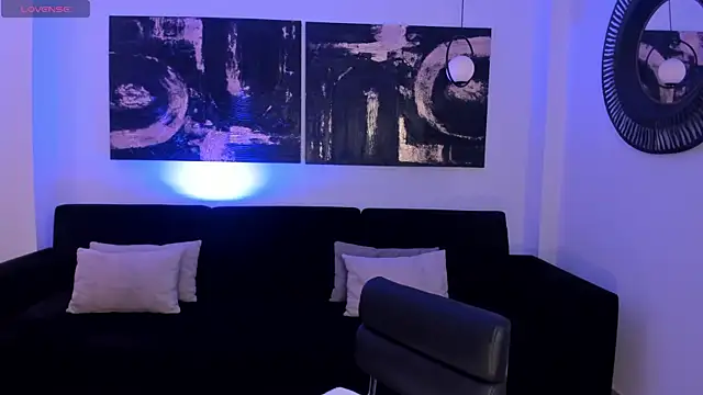 Snapshot of ViolettCastel chatting on October 21, 7:14 pm ViolettCastel online show from October 21, 7:14 pm