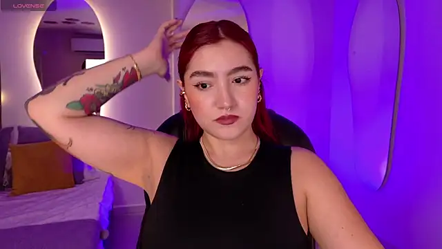 Snapshot of ViolettCastel chatting on November 25, 7:14 pm ViolettCastel online show from November 25, 7:14 pm