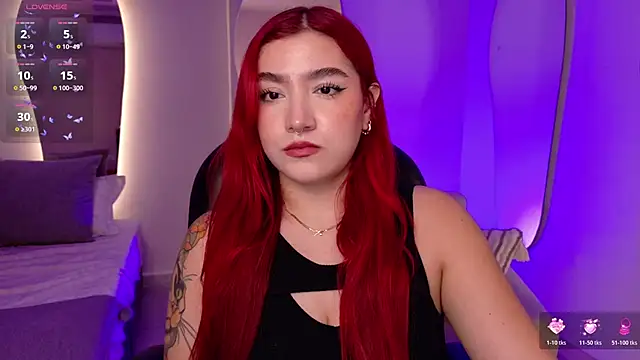 Snapshot of ViolettCastel chatting on November 27, 7:27 pm ViolettCastel online show from November 27, 7:27 pm