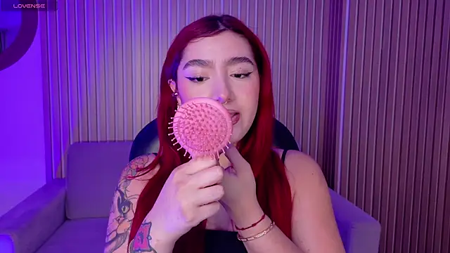 ViolettCastel online show from January 11, 4:34 pm