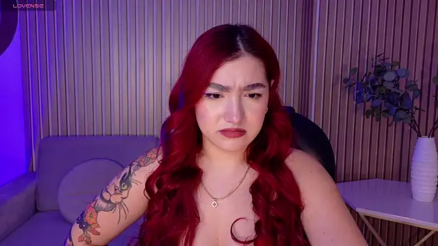 ViolettCastel online show from January 18, 11:25 am