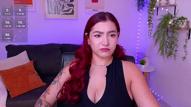 ViolettCastel online show from April 13, 7:08 pm