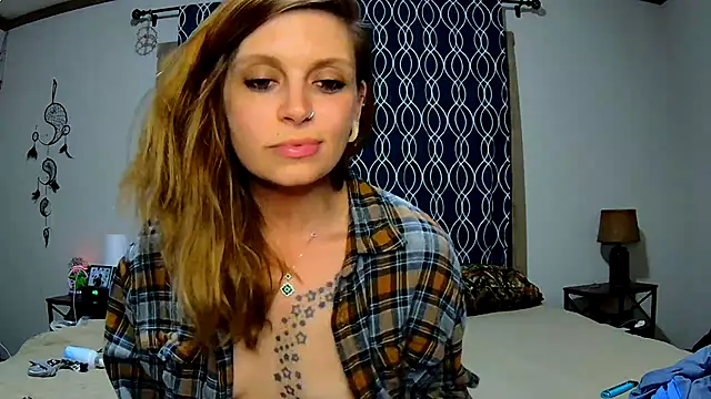 ZeelaXoXo online show from January 10, 10:06 am