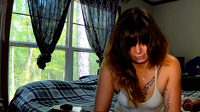 ZeelaXoXo online show from September 15, 5:24 pm