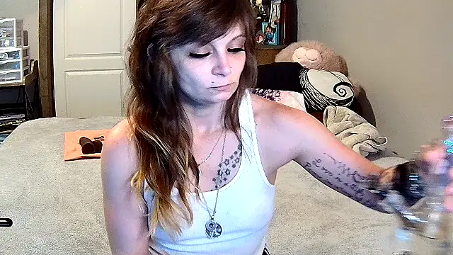 ZeelaXoXo online show from February 24, 4:43 am