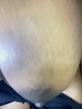 Snapshot of AssMilkymellowxx chatting on November 16, 4:07 am AssMilkymellowxx online show from November 16, 4:07 am