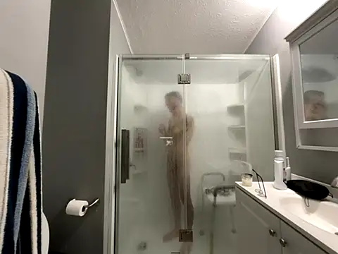 hungkubenski online show from November 5, 5:57 pm