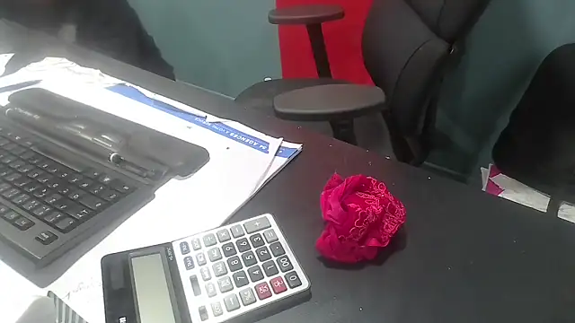 dominemoi4 online show from January 7, 4:53 pm