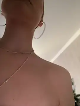 LoveGameSexx online show from December 20, 9:11 am