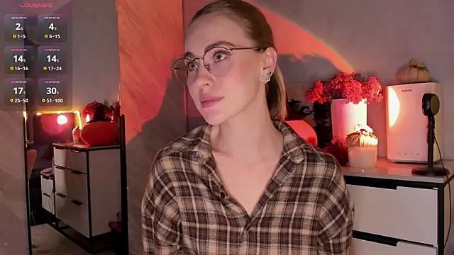 LoveGameSexx online show from October 24, 4:36 pm