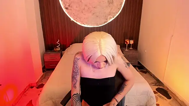 VictoriaRosse  online show from April 14, 11:33 pm