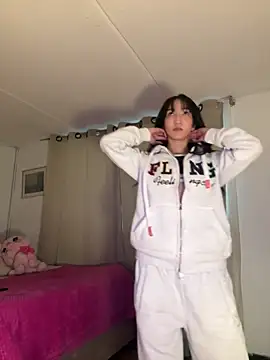 peiton steele7 online show from March 4, 8:04 pm