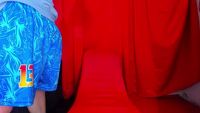 Snapshot of Extreme_Team8 chatting on January 12, 4:21 am Extreme Team8 online show from January 12, 4:21 am