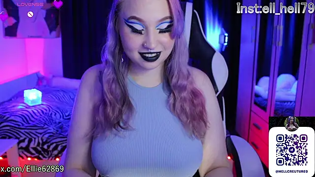 Snapshot of Kitty_goth chatting on September 20, 8:54 pm Kitty goth online show from September 20, 8:54 pm