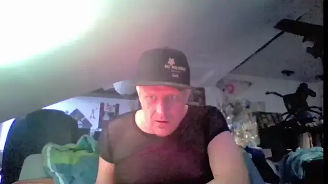 Bigthroaterboy online show from June 1, 6:42 pm