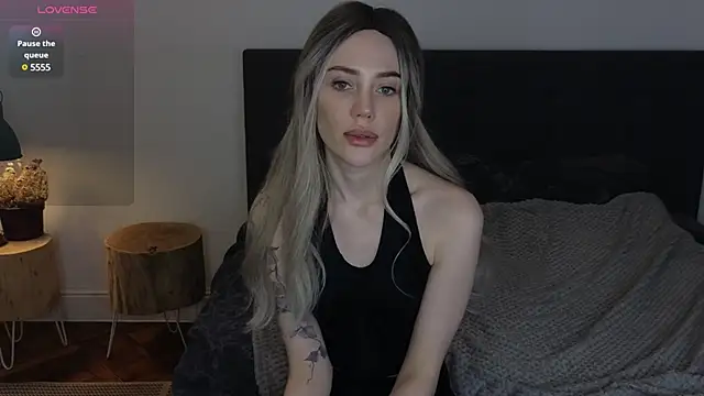 Sara Tranquil online show from December 6, 10:19 pm