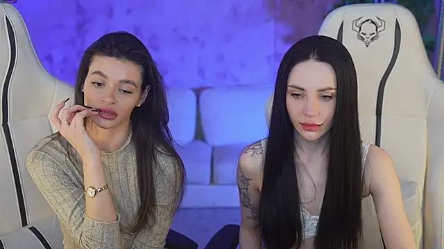 Sara Tranquil online show from March 17, 1:39 pm